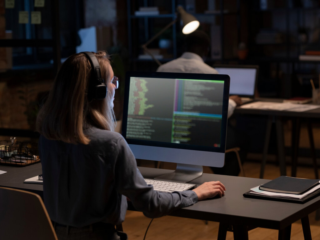 Imagem Analista de sistemas: importância para sua empresa e como contratar